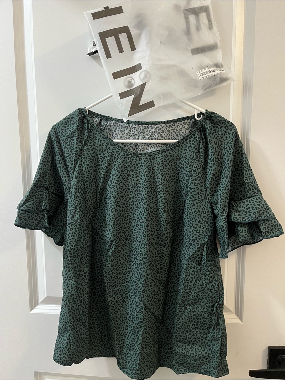 SHEIN Dark Green Leopard Print Ruffle Sleeve Blouse